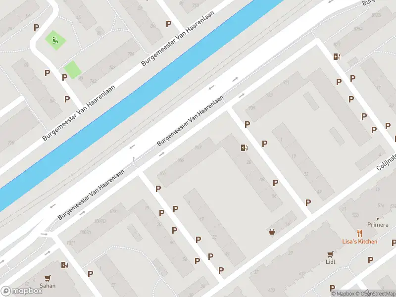 Ambulance met gepaste spoed naar de Burgemeester Van Haarenlaan in Schiedam