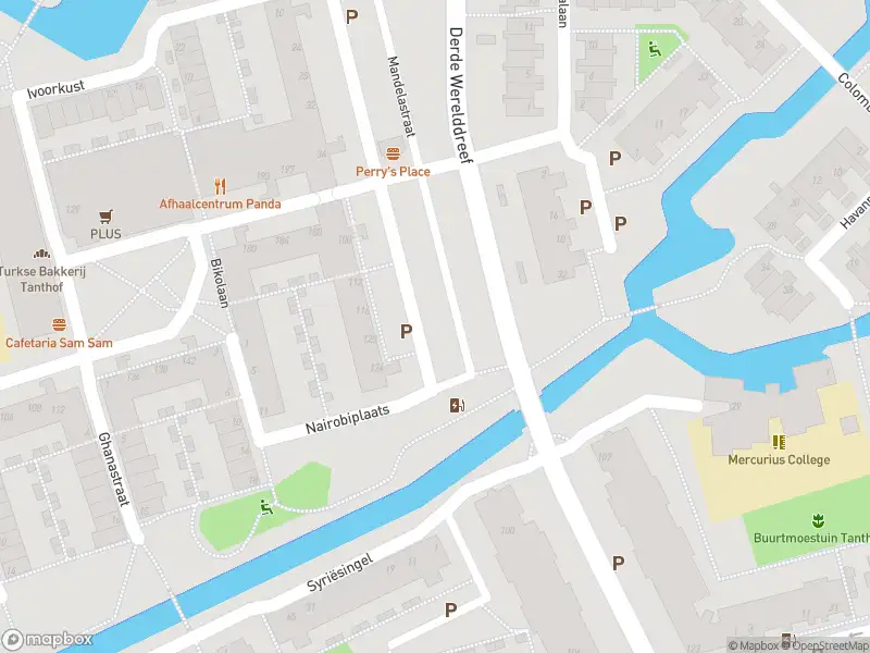 Ambulance met grote spoed naar de Aziëlaan in Delft