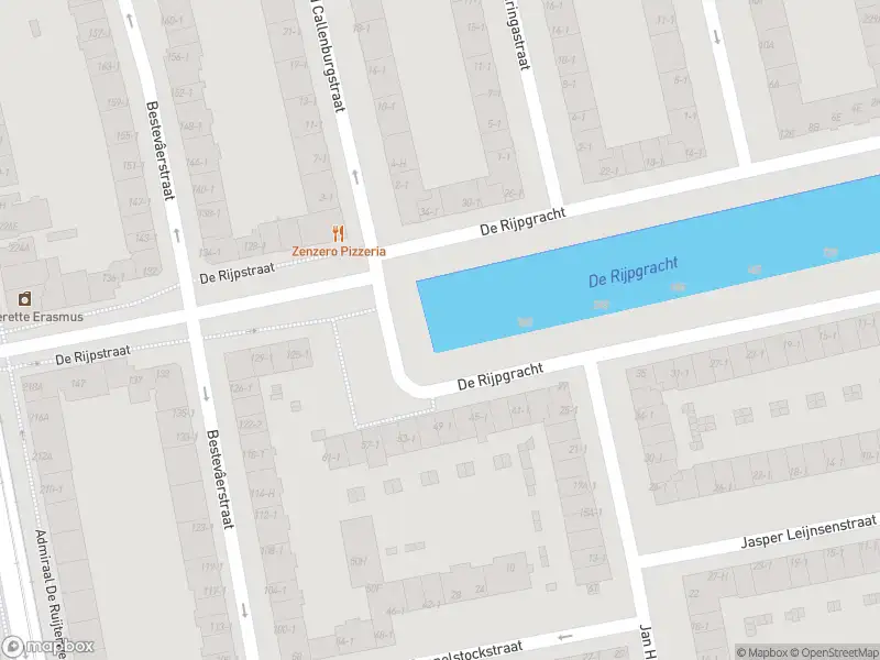 Ambulance met grote spoed naar de Jan Haringstraat in Amsterdam