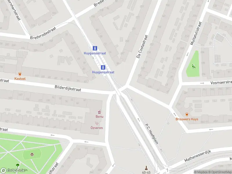 Ambulance met gepaste spoed naar de P.C.Hooftplein in Rotterdam