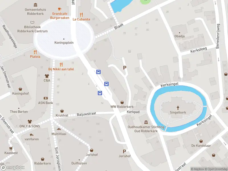 Ambulance met grote spoed naar de Schoutstraat in Ridderkerk