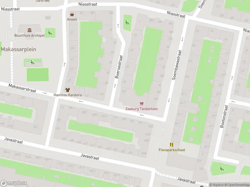 Ambulance met gepaste spoed naar de Karimatastraat in Amsterdam