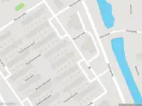 Ambulance met grote spoed naar de Venterspad in Amsterdam