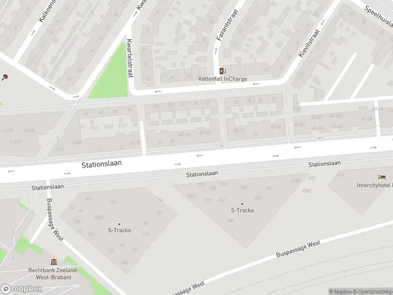 Politie met gepaste spoed naar de Stationslaan in Breda vanwege letsel