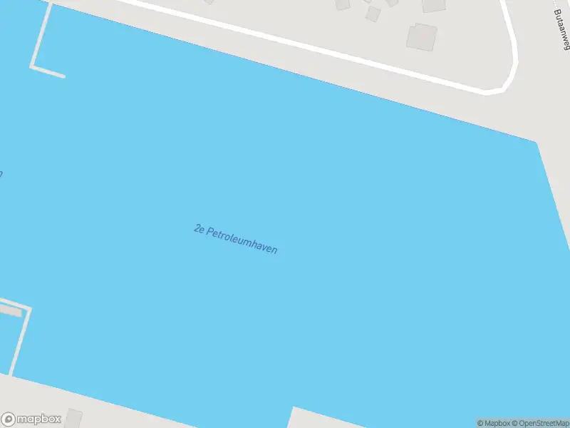 Ambulance met gepaste spoed naar de Butaanweg in Hoogvliet Rotterdam