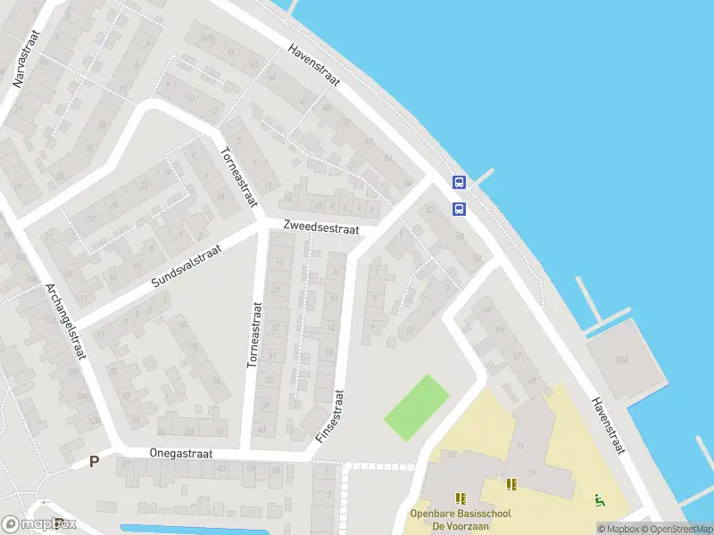 Ambulance met gepaste spoed naar de Finsestraat in Zaandam