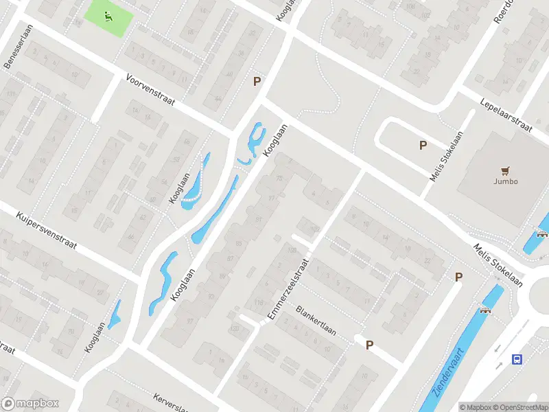 Ambulance met gepaste spoed naar de De Grote Weid in Uitgeest