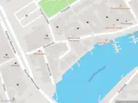 Ambulance met grote spoed naar de Blomstraat in Uithoorn