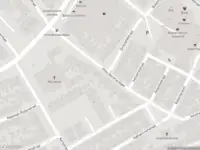 Ambulance met gepaste spoed naar de C J Conijnstraat in Volendam