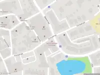 Ambulance met grote spoed naar de Waalstraat in Poortugaal