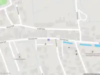 Ambulance met gepaste spoed naar de Dorpsstraat in Hekelingen