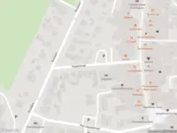 Ambulance met grote spoed naar de Kaapstraat in De Koog