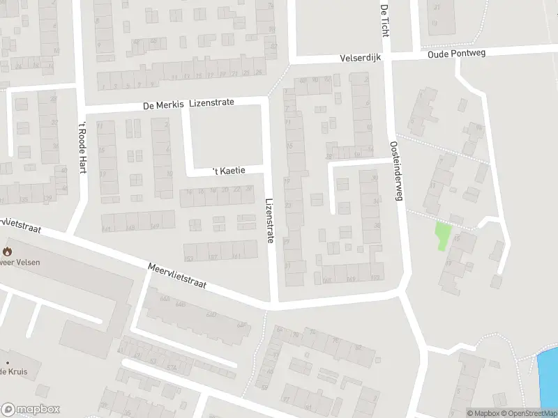 Ambulance met gepaste spoed naar de Oude Pontweg in Velsen-Zuid