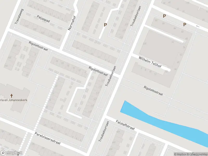 Ambulance met gepaste spoed naar de Troubadourlaan in Hoogvliet Rotterdam