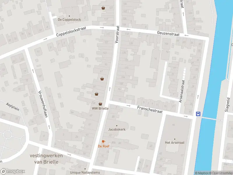 Ambulance met grote spoed naar de Voorstraat in Brielle