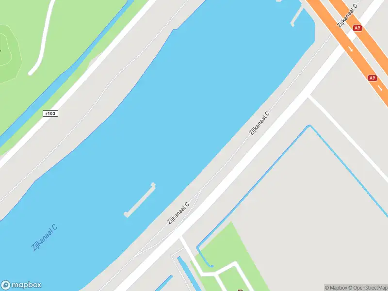 Ambulance met gepaste spoed naar de Zijkanaal C in Spaarndam