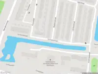 Ambulance met gepaste spoed naar de Madoerastraat in Vlaardingen