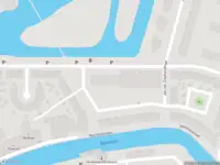 Ambulance met gepaste spoed naar de Burgemeester Honnerlage Gretelaan in Schiedam