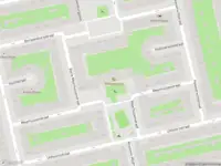 Ambulance met grote spoed naar de Meerhuizenstraat in Amsterdam