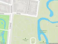 Brandweer met gepaste spoed naar de Hogerwoerdstraat in Haarlem vanwege afgaan rookmelder