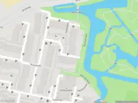 Ambulance met gepaste spoed naar de Patellabank in Leiden