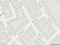 Brandweer met grote spoed naar de Waltherlaan in Bussum vanwege waarnemen gaslucht