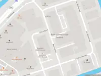 Ambulance met gepaste spoed naar de Jan Rebelstraat in Amsterdam