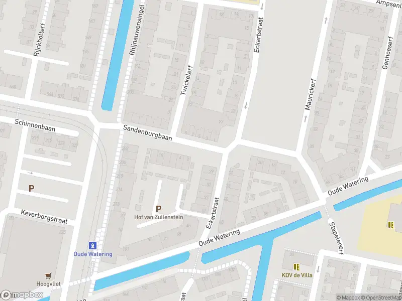 Ambulance met grote spoed naar de Sandenburgbaan in Rotterdam