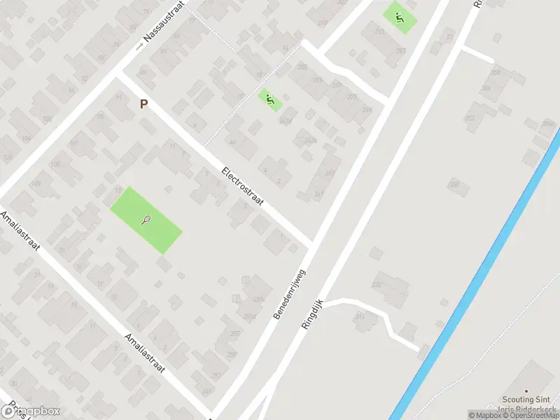 Ambulance met grote spoed naar de Electrostraat in Ridderkerk