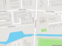 Ambulance met gepaste spoed naar de Dibbetzplantsoen in Hellevoetsluis