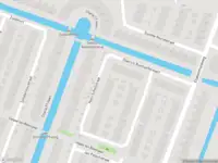 Ambulance met grote spoed naar de Hans Schollstraat in Haarlem