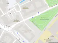 Ambulance met grote spoed naar de Kanaalweg in Delft