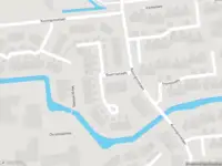 Ambulance met grote spoed naar de Koninginnelaan in Hellevoetsluis