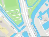 Politie met grote spoed naar de Oegstgeesterweg in Leiden vanwege ongeval met letsel