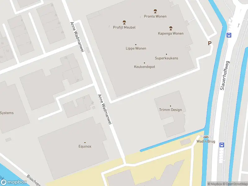 Brandweer met grote spoed naar de Anne Wadmanwei in Leeuwarden vanwege gebouwbrand