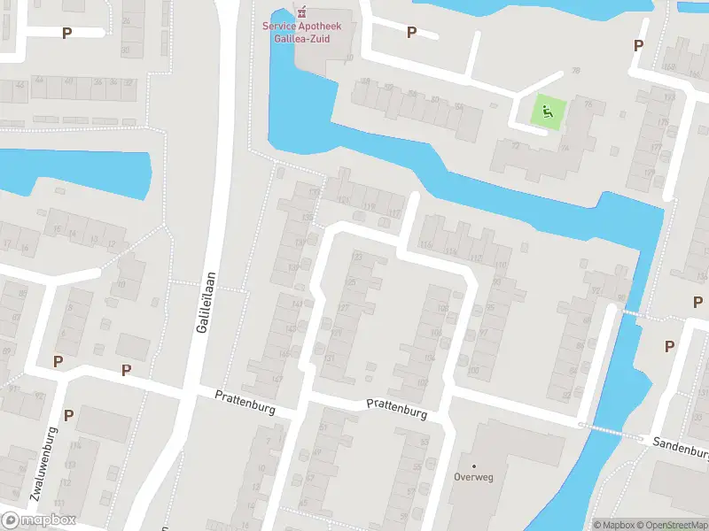 Ambulance met grote spoed naar de Prattenburg in Dordrecht