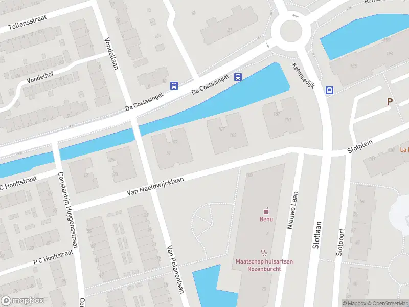 Ambulance naar de Van Naeldwijcklaan in Capelle aan den IJssel