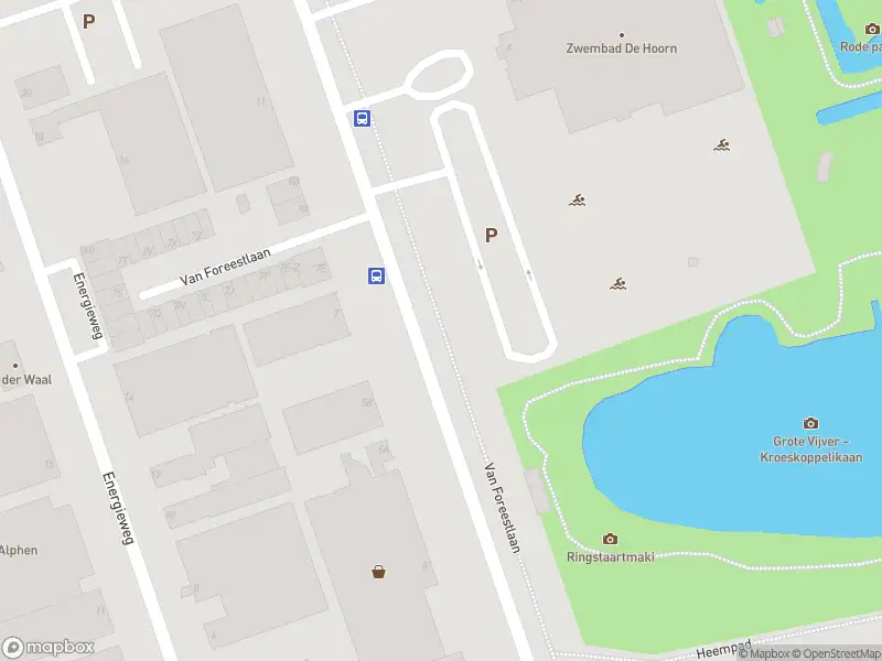 Ambulance met grote spoed naar de Van Foreestlaan in Alphen aan den Rijn