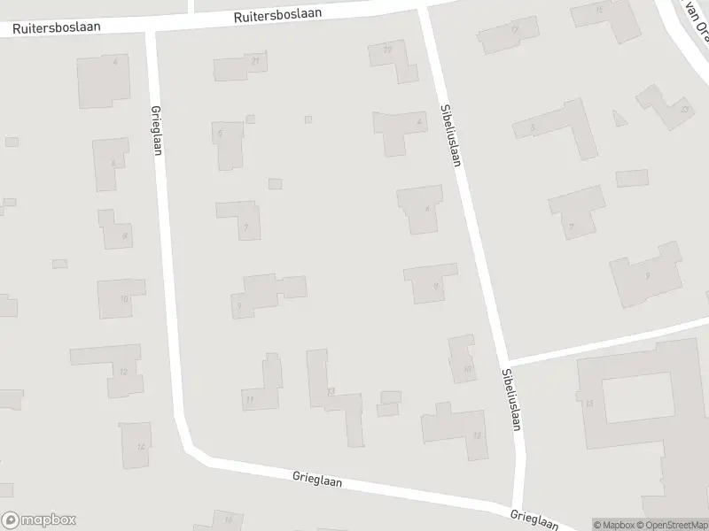 Brandweer met grote spoed naar de Grieglaan in Breda vanwege waarnemen gaslucht