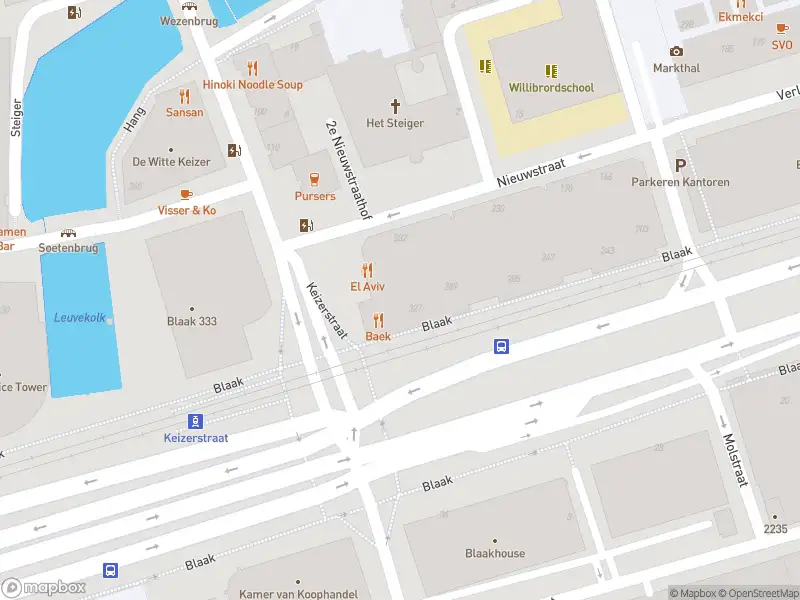 112 melding Ambulance met gepaste spoed naar de Blaak in Rotterdam