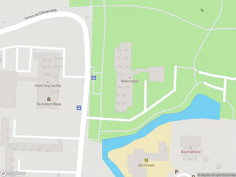 Ambulance met gepaste spoed naar de Maarten Harpertsz. Trompweg in Dordrecht