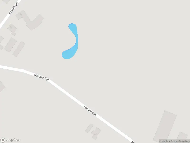Brandweer met gepaste spoed naar de Nieuwedijk in Budel vanwege stormschade