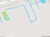 Politie naar de Vaartweg in Eemdijk vanwege voertuigen te water