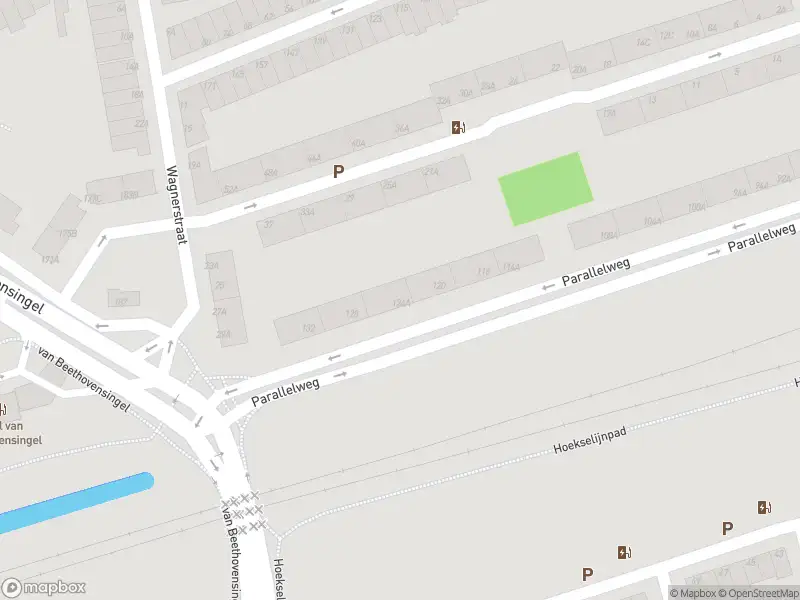 Ambulance met grote spoed naar de Parallelweg in Vlaardingen