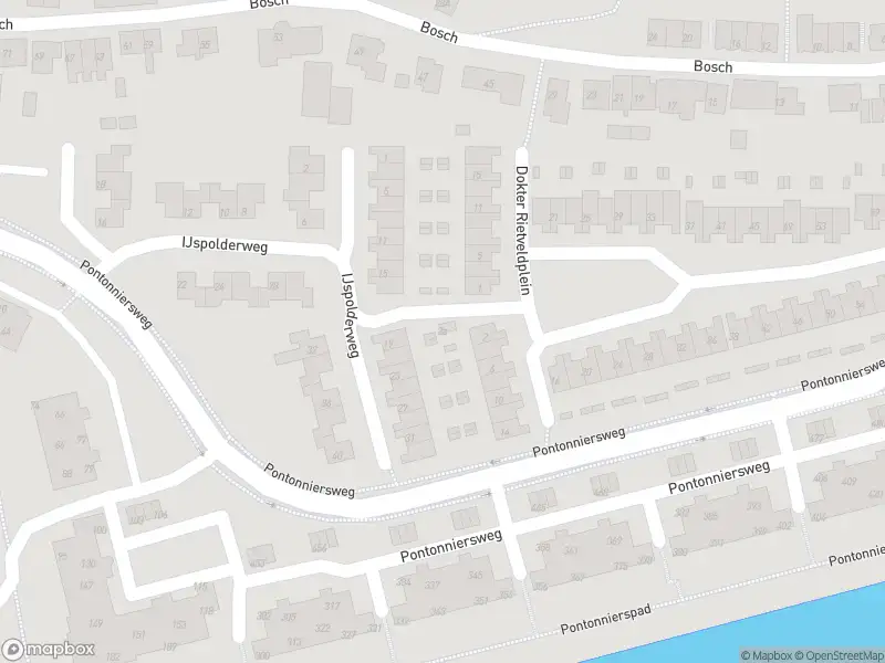 Ambulance met grote spoed naar de Dokter Rietveldplein in Papendrecht