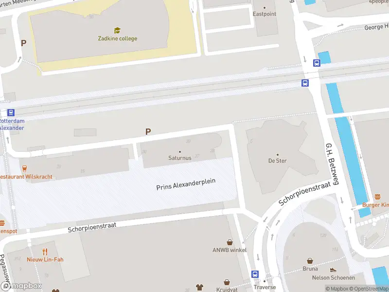 Ambulance met grote spoed naar de Eridanusstraat in Rotterdam