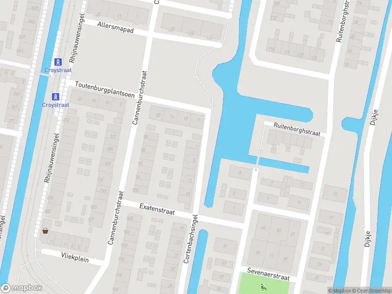Ambulance met gepaste spoed naar de Cortenbachsingel in Rotterdam