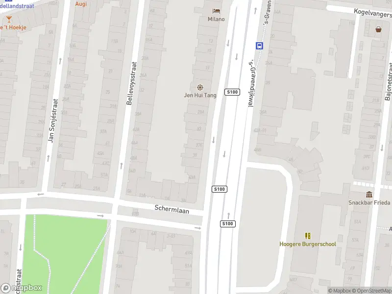 Ambulance met gepaste spoed naar de 's-Gravendijkwal in Rotterdam