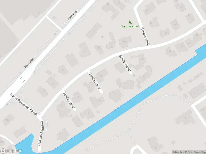 Ambulance met grote spoed naar de Santhorsthof in Monster