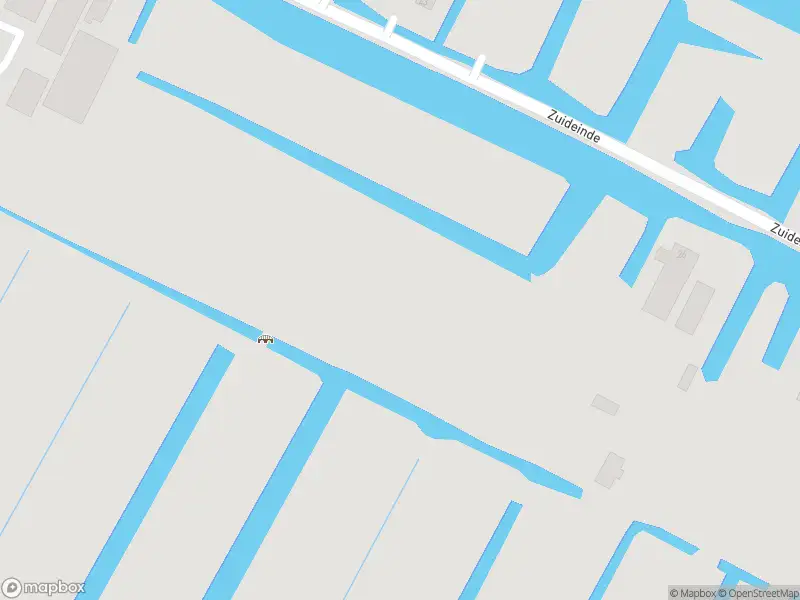 Brandweer met grote spoed naar de Zuideinde in Aarlanderveen vanwege gebouwbrand